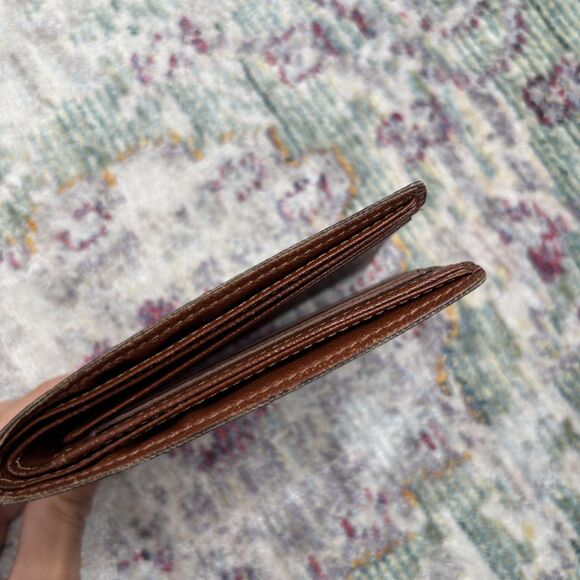 Louis Vuitton Monogram Bifold Wallet - Picture 12 of 13